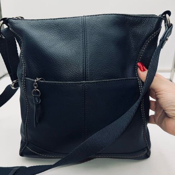 The Sak Navy Leather Shoulder Bag - Picture 9 of 15